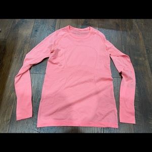 Lululemon Swiftly Tech Long Sleeve size 8